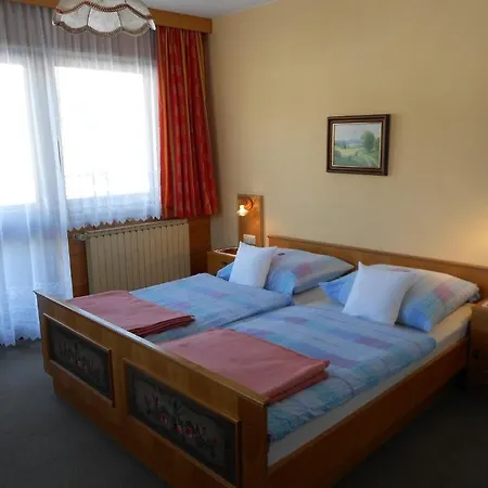 Thorerhof Guest house